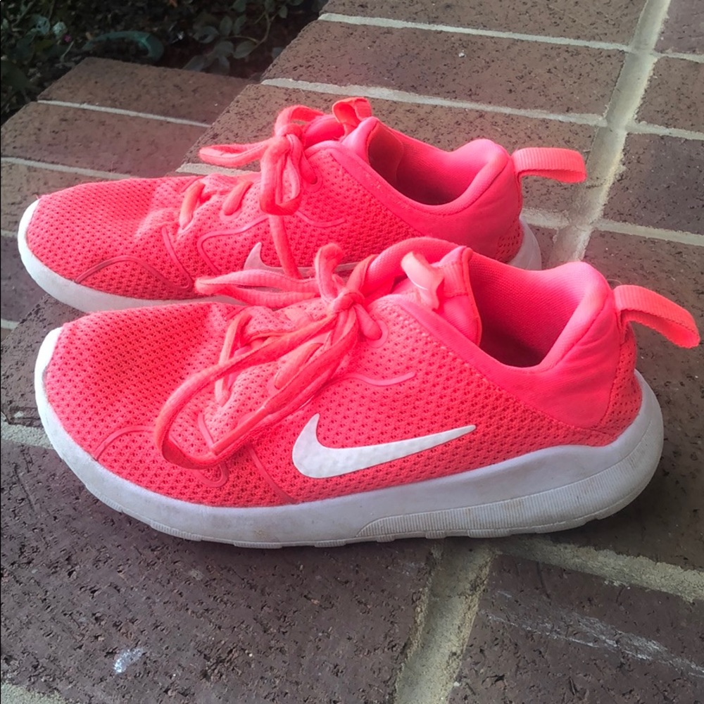 Girls’ Hot Pink Nike shoes size 12.5C